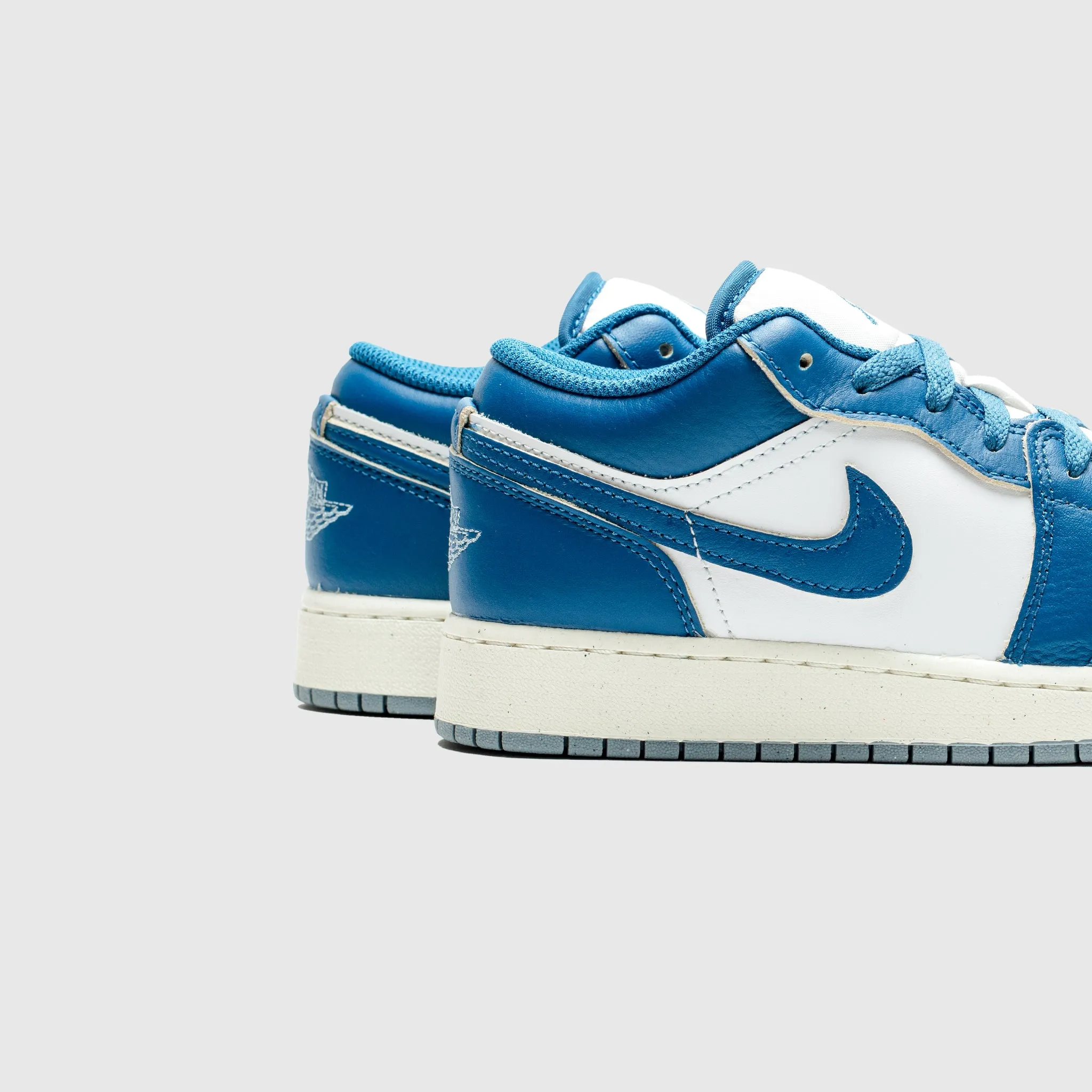 AIR JORDAN 1 LOW SE (GS) "INDUSTRIAL BLUE"
