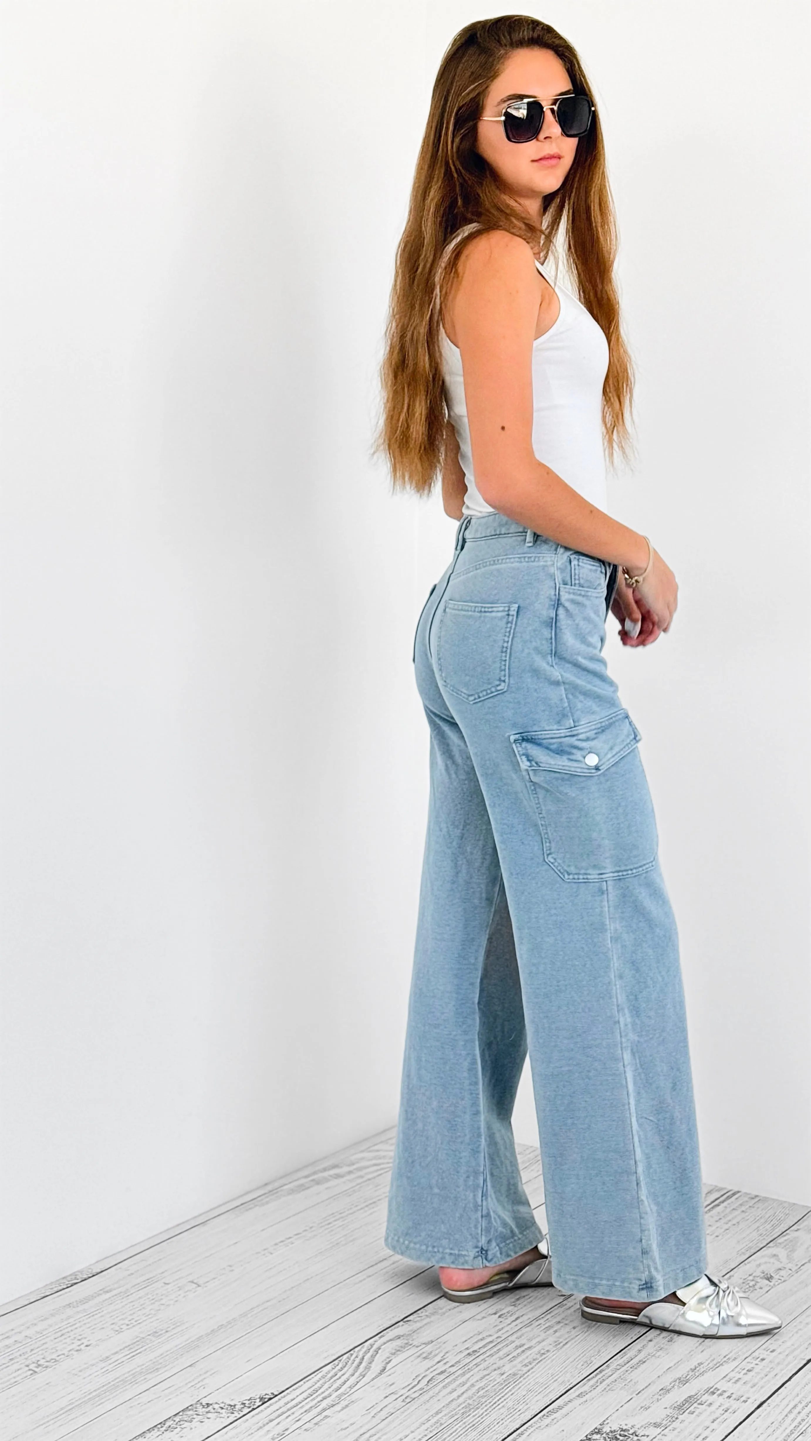 City Cargo Wide-Leg Jeans